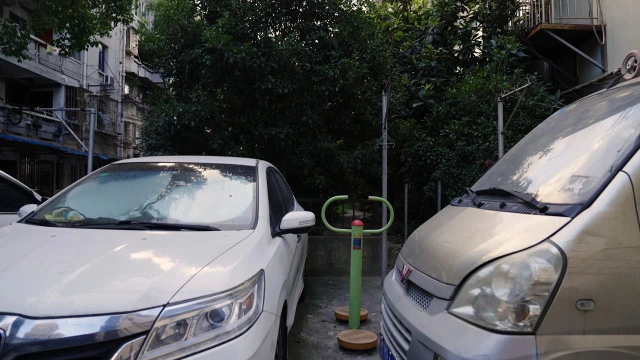 社区的力量：小红书社区运动场改造计划